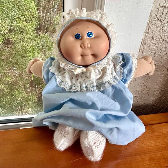 Vintage Cabbage Patch Kids Doll  1980s Coleco, Blue Eyes, Signed, Original Dress - Picture 10 of 14